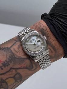 Custom S. Mod 31mm White MOP Roman Diamond