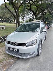Volkswagen Cross Touran TSI in Petaling Jaya, SGR