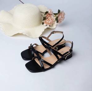 Milla Sandals