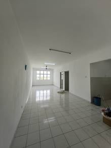 Apartment For Sale in Molek Ria