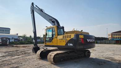 Volvo EC210B Long Arm excavator