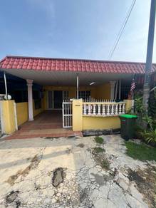 1-storey Terraced House For Sale in Lunas,KDH