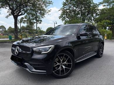 Mercedes Benz GLC300 300 4MATIC AMG LINE in Bangi, SGR