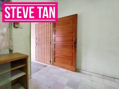 1.5-storey Terraced House For Sale in Tanjung Bungah,PNG