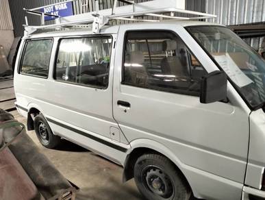 Nissan vanette window van