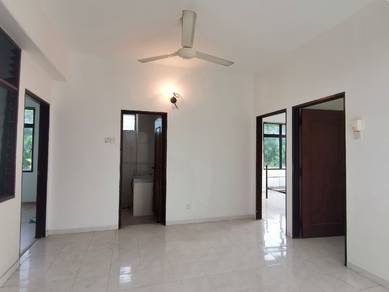 Condominium For Sale in Villa Ria