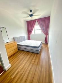 Room in Mont Kiara, KUL