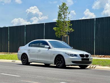 2009 BMW 523i 23i