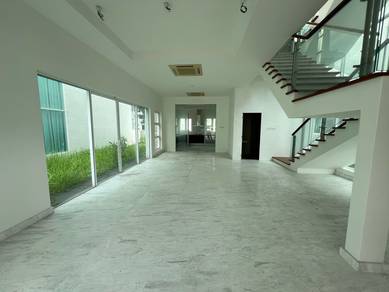 Bungalow House For Sale in Tanjung Bungah,PNG