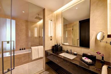 Condominium For Sale in Banyan Tree @ Pavilion