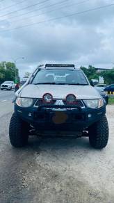 2009 Mitsubishi Triton