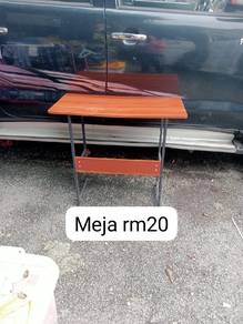 meja tulis siap kerusi 