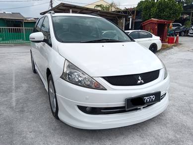 Mitsubishi Grandis in Old Klang Road, KUL