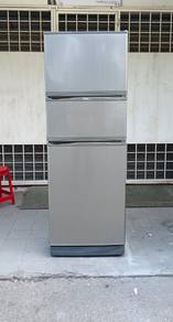 Jenama Elba 3door fridge refrigerator 300L
