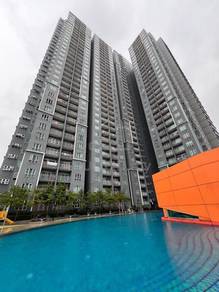 Condominium For Sale in The Holmes