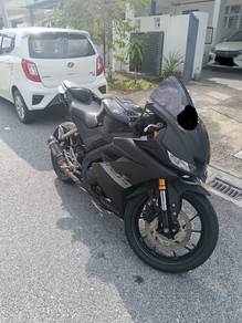 Yamaha R15