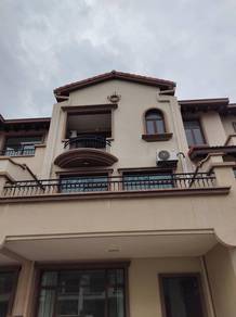 3-storey Terraced House For Sale in Semenyih,SGR