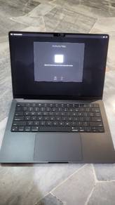 Apple MacBook Pro M3ax