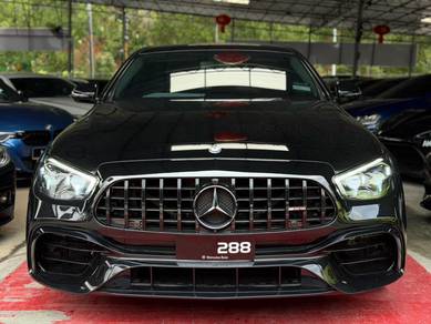Mercedes Benz E200 200 AMG in Desa Petaling, KUL