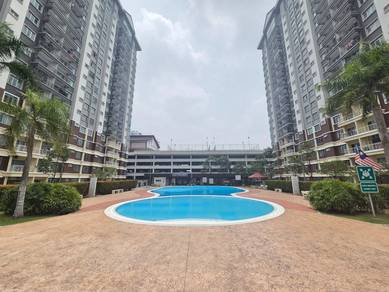 Condominium For Sale in Unipark Condominium