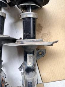 Absorber Nissan Serena