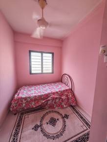Room in Bandar Tasik Selatan, KUL