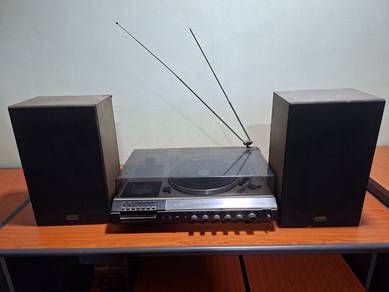 Vintage Hitachi Turntable Stereo Music Centre