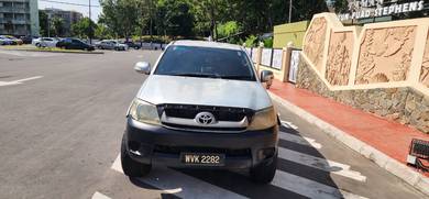 Toyota Hilux G in Kota Kinabalu, SBH