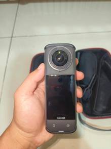 Insta360 x4