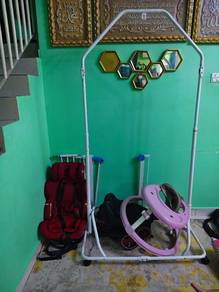 car seat,gate,buaian