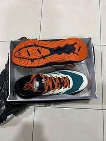 kasut Hiking brand Camel