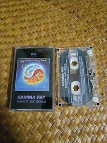 Kaset (Gamma Ray 
Insanity And Genius)