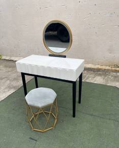 YD66P Meja Solek Designer Make Up Dressing Table