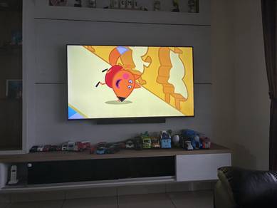 skyworth 65 inchi tv
