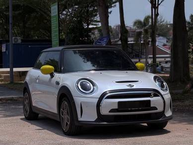 Mini Cooper SE in Johor Bahru, JHR