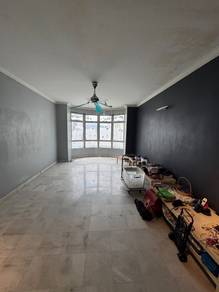 Condominium For Sale in Endah Regal