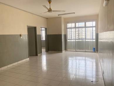 Apartment For Sale in Lagoon Perdana