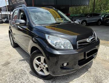 Perodua Nautica in Desa Petaling, KUL