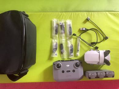 DJI Mini 2 SE - Fly More Combo