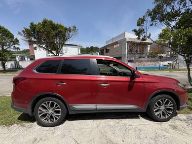 Mitsubishi Outlander in Shah Alam, SGR