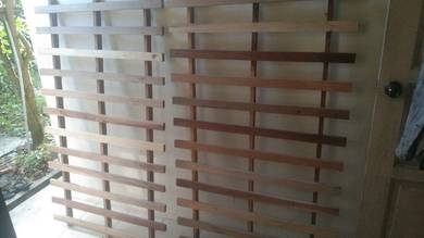kayu katil