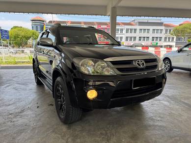 Toyota Fortuner V in Kuching, SWK