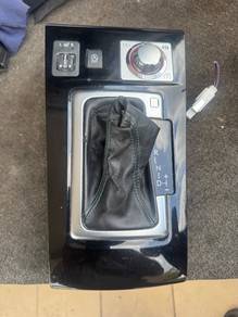 No 26-8-6 Subaru Exiga Crossover 7 Gear Console