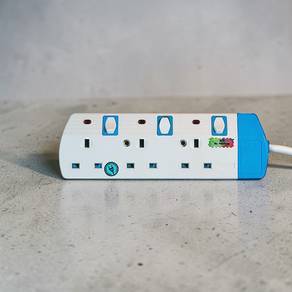 3‑Outlet Power Extension – Moving Sale
