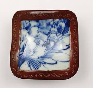 Chinese Ceramic Lacquer Box with Blue Abstract Mot