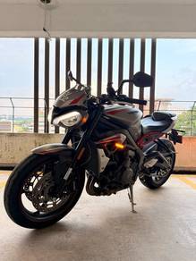 Triumph Street Triple