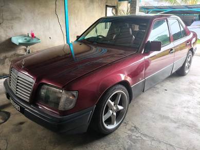 Mercedes Benz 230E in Kota Bharu, KTN