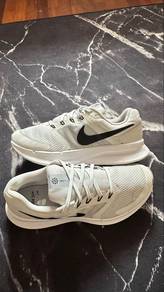 Original Nike Swift 3