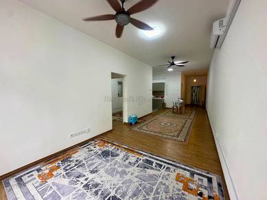 Condominium For Rent in Lakefront Homes @ Cyberjaya