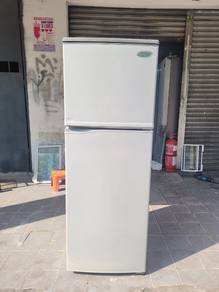 Toshiba fridge refrigerator peti ais peti sejuk